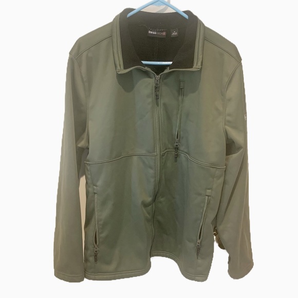 Swiss Tech Other - Swiss Tech lined soft shell coat for men.   Size Medium.  Zipper front.